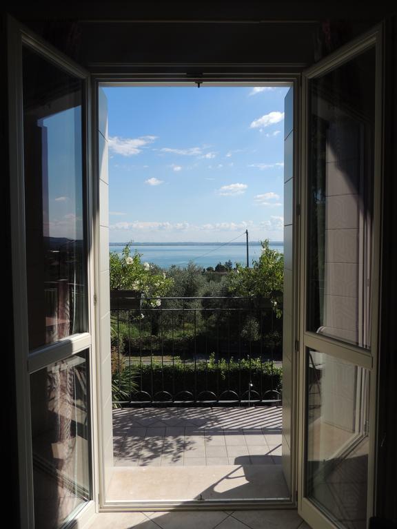 Villa Rosa Moniga del Garda Rum bild