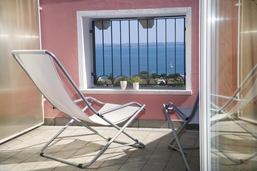 Villa Rosa Moniga del Garda Exteriör bild